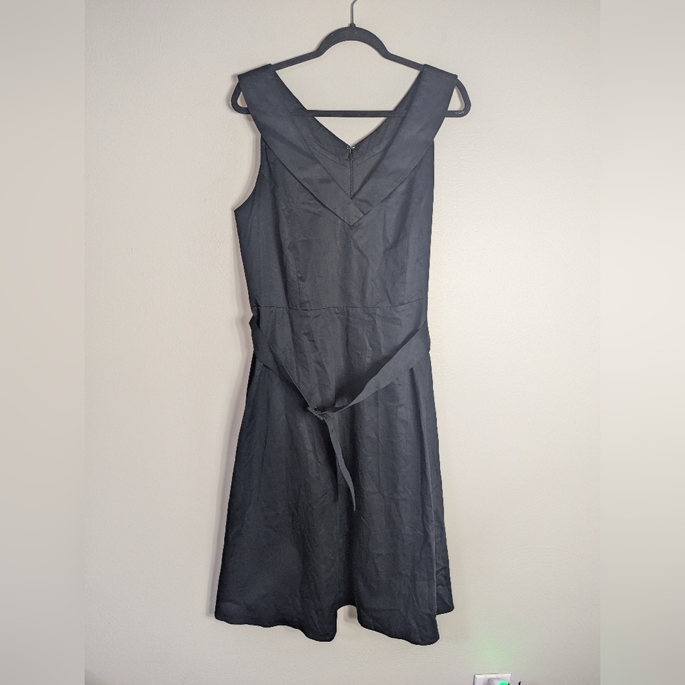14 NWT Ann Taylor Black V-Neck Mod A-Line Dress